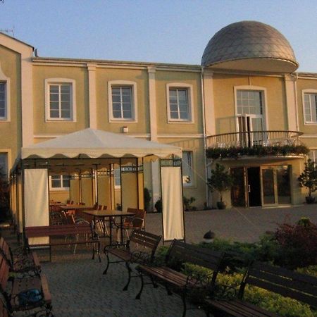Fokus Hotel Skierniewice Exterior foto